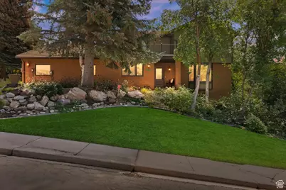 2014 E Ridge Hill Dr, Bountiful, UT 84010 - Photo 1