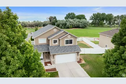 585 W Lakeview Dr, Lehi, UT 84043 - Photo 1