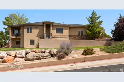 2216 W Cedar Hills Dr, Cedar City, UT 84720 - Photo 1
