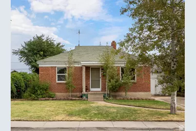 189 E Ross Dr S, Clearfield, UT 84015 - Photo 1