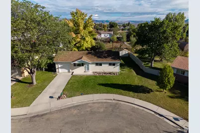 270 Ashley Dr, Vernal, UT 84078 - Photo 1