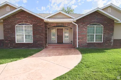 4211 Valle Del Sol, Moab, UT 84532 - Photo 1