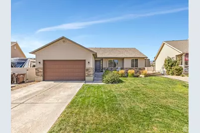 8242 N Gullane Rd, Eagle Mountain, UT 84005 - Photo 1