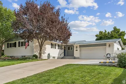 990 Manchester Rd E, Kaysville, UT 84037 - Photo 1