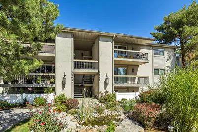 1697 E Woodbridge Dr #4, Salt Lake City, UT 84117 - Photo 1