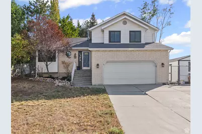 1896 E Gyrfalcon S, Sandy, UT 84092 - Photo 1