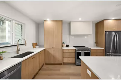 9123 S Meadow Ct, Sandy, UT 84093 - Photo 1