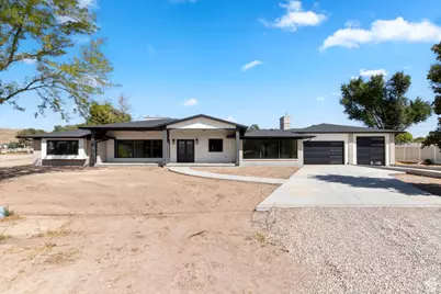 230 W Center St, Gunnison, UT 84634 - Photo 1