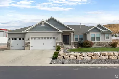 2259 E Horizon Dr, Eagle Mountain, UT 84005 - Photo 1