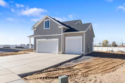 1923 W 1340 N, Clinton, UT 84015 - Photo 1