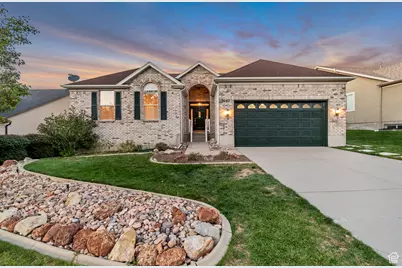 1267 E Hickenlooper Way S, Draper, UT 84020 - Photo 1