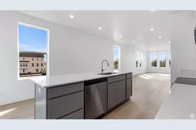 1451 N 1875 W #168, Layton, UT 84041 - Photo 9