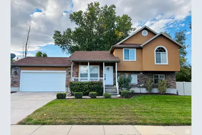 733 W 1825 N, Centerville, UT 84014 - Photo 1