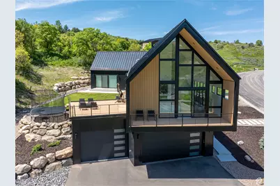 1113 S Quail Hollow E, Huntsville, UT 84317 - Photo 1