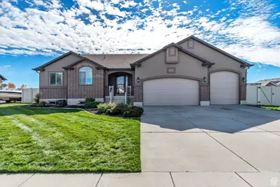 2241 W 2475 N, Clinton, UT 84015 - Photo 1