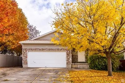 162 E 2600 S, Clearfield, UT 84015 - Photo 1