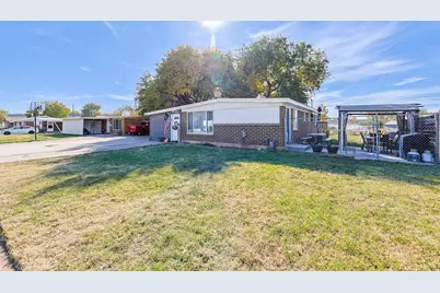 392 N Ann St, Clearfield, UT 84015 - Photo 1