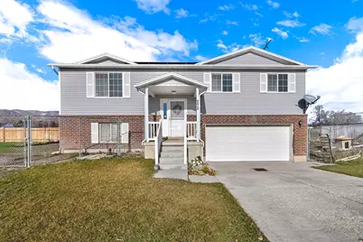 272 W 400 N, Tremonton, UT 84337 - Photo 1