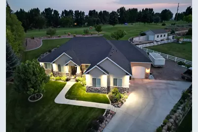 885 Canyon View Dr #8, Roosevelt, UT 84066 - Photo 1