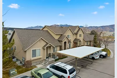204 W Crescent View Ln N #111, Tooele, UT 84074 - Photo 1