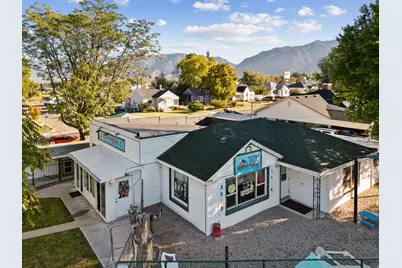 302 E Chimes View Dr, South Ogden, UT 84405 - Photo 1