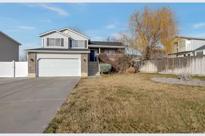 782 W 1960 N, Clinton, UT 84015 - Photo 1