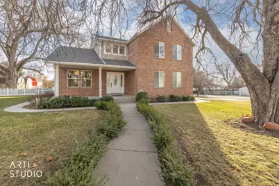 285 W Center St, Kaysville, UT 84037 - Photo 1