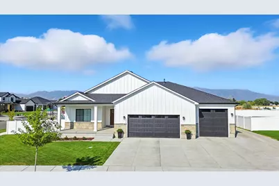 590 S 400 E, Hyrum, UT 84319 - Photo 1
