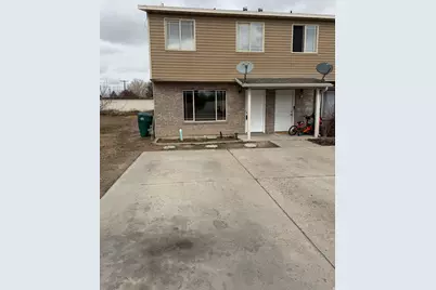 256 W 350 N #D, Vernal, UT 84078 - Photo 1