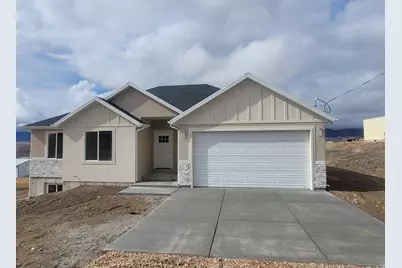335 N 200 W, Moroni, UT 84646 - Photo 1