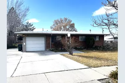 304 S Third St, Tooele, UT 84074 - Photo 1