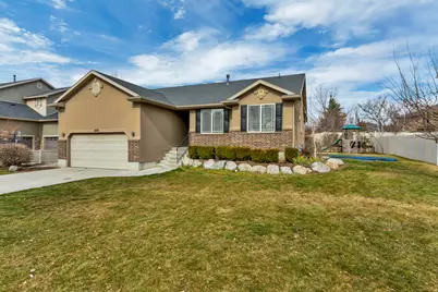 2172 W Rifleman Dr N, Farmington, UT 84025 - Photo 1