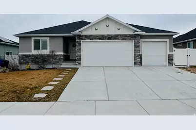 1118 N 300 W, Tooele, UT 84074 - Photo 1