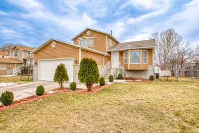 1735 W Dale Ridge Ave N, Salt Lake City, UT 84116 - Photo 1