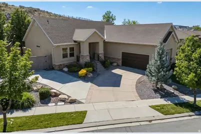 9226 N Mount Airey Dr, Eagle Mountain, UT 84005 - Photo 1