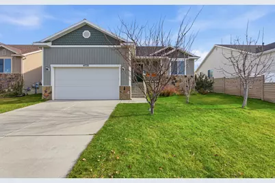 4732 S West Park Dr, Roy, UT 84067 - Photo 1