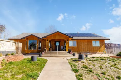 660 N Juniper St, Hildale, UT 84784 - Photo 1