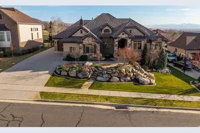 1582 Hidden Springs Pkwy, Fruit Heights, UT 84037 - Photo 1