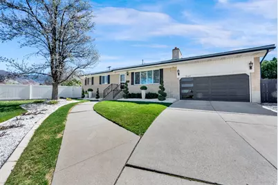 2140 E Nye Cir S, Cottonwood Heights, UT 84121 - Photo 1