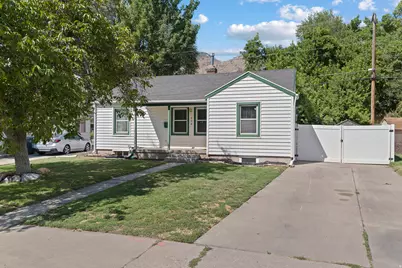 802 S Brookside Dr E, Springville, UT 84663 - Photo 1