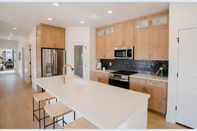 837 S 200 E #5-304, Spanish Fork, UT 84660 - Photo 1