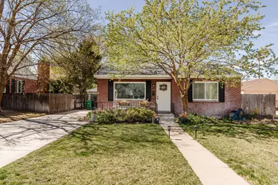 871 N Hillcrest Ave E, Logan, UT 84321 - Photo 1