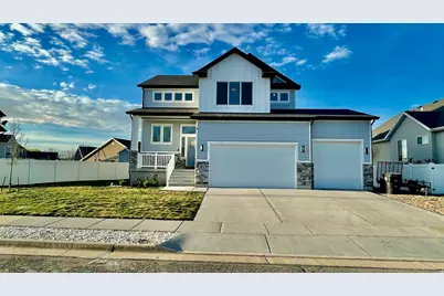 582 E Petersen Pkwy, South Weber, UT 84405 - Photo 1