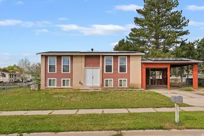 954 W 2400 N, Clinton, UT 84015 - Photo 1