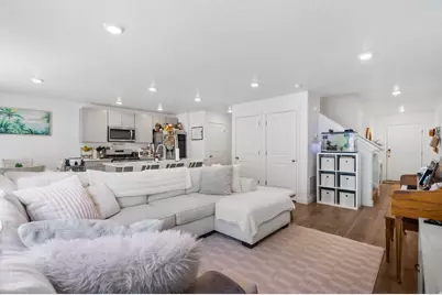 1033 E Reef Dr, Saratoga Springs, UT 84045 - Photo 1