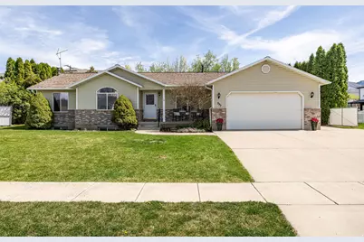 397 S 675 E, Hyrum, UT 84319 - Photo 1