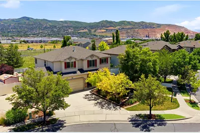 902 Romsey Ct, North Salt Lake, UT 84054 - Photo 1