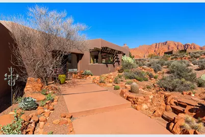 989 N Shonto Ridge Dr, Ivins, UT 84738 - Photo 1
