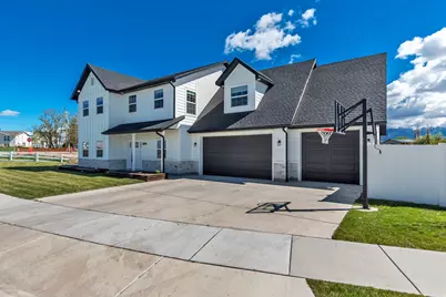 3009 S Edgewater Ln, Syracuse, UT 84075 - Photo 1