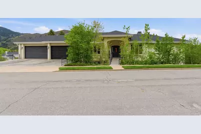 1878 E Ridgepoint Dr S, Bountiful, UT 84010 - Photo 1
